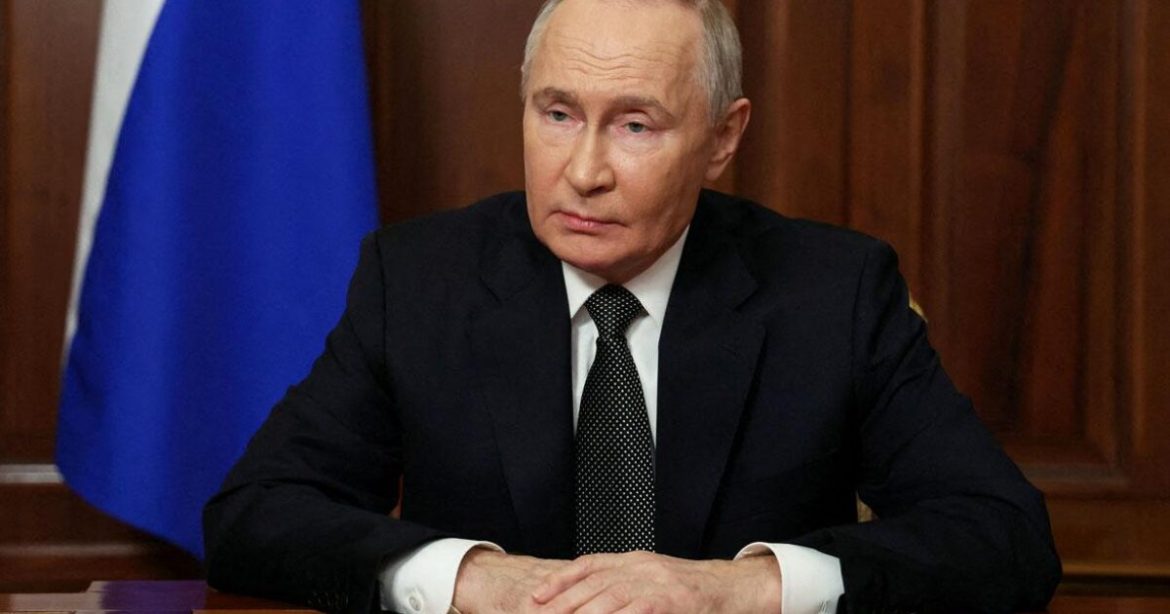 Russian President Vladimir Putin Orders Largest Fall Conscription in 9 Years, Drafts 135,000 Men Russian President Vladimir Putin Orders Largest Fall Conscription in 9 Years, Drafts 135,000 Men