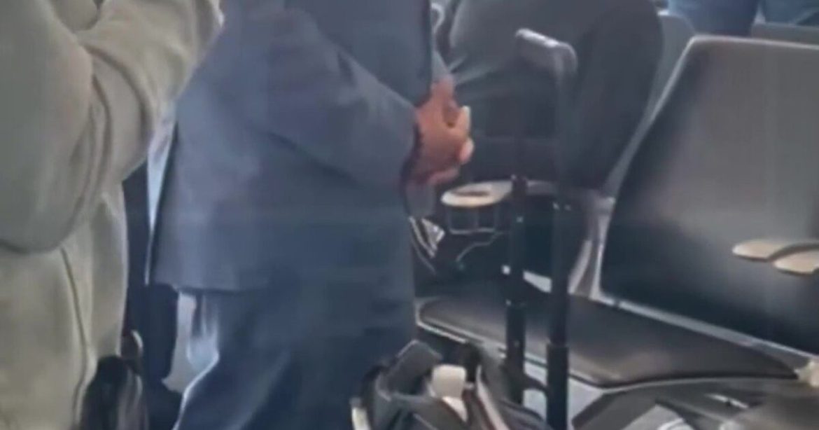 Keith Ellison refuses to clap: Minnesota AG snubs military veterans arriving in D.C.