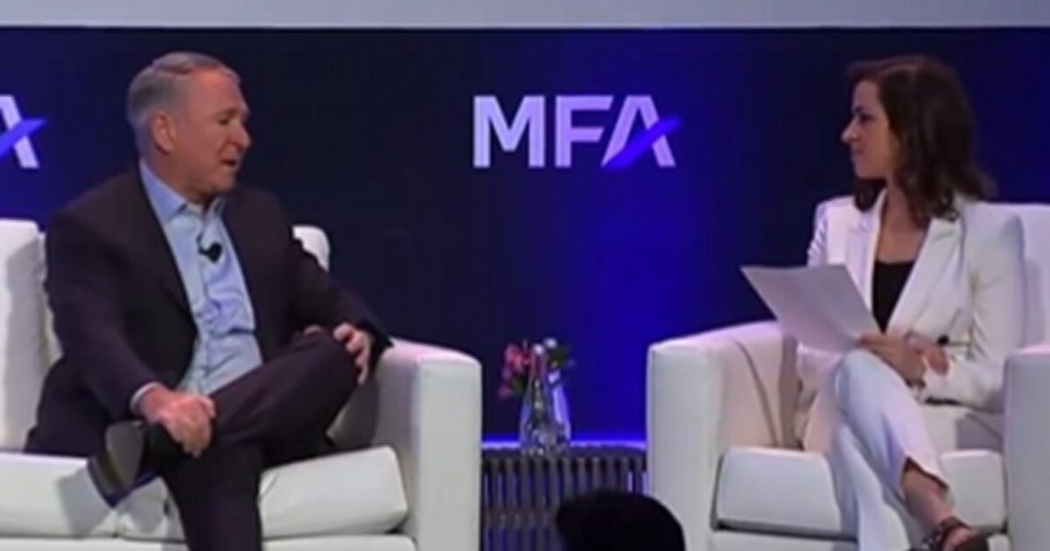 Billionaire Businessman Reflects on ‘Not Hard’ Decision to Leave Crime-Ridden Chicago