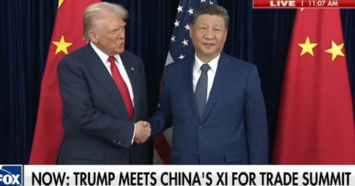 President Trump Signs Big Deal with China, Meets Xi Jinping Who Calls Him the “PEACE PRESIDENT” President Trump Signs Big Deal with China, Meets Xi Jinping Who Calls Him the “PEACE PRESIDENT”