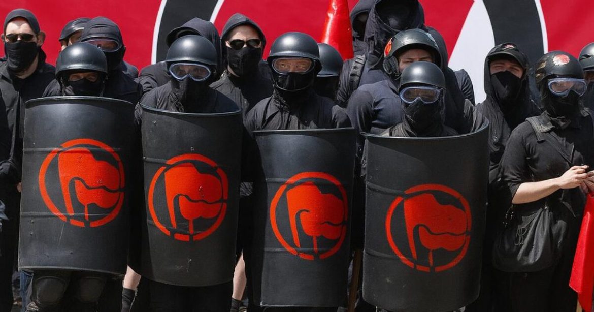 WATCH: Pro-Antifa Thug in Portland Picks a Fight with Man Wearing a “Freedom” Shirt and Lives to Regret It WATCH: Pro-Antifa Thug in Portland Picks a Fight with Man Wearing a “Freedom” Shirt and Lives to Regret It