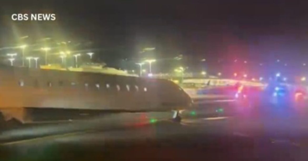 Two Delta Planes ‘Absolutely Smash’ into Each Other at LaGuardia Airport In New York City (VIDEO)