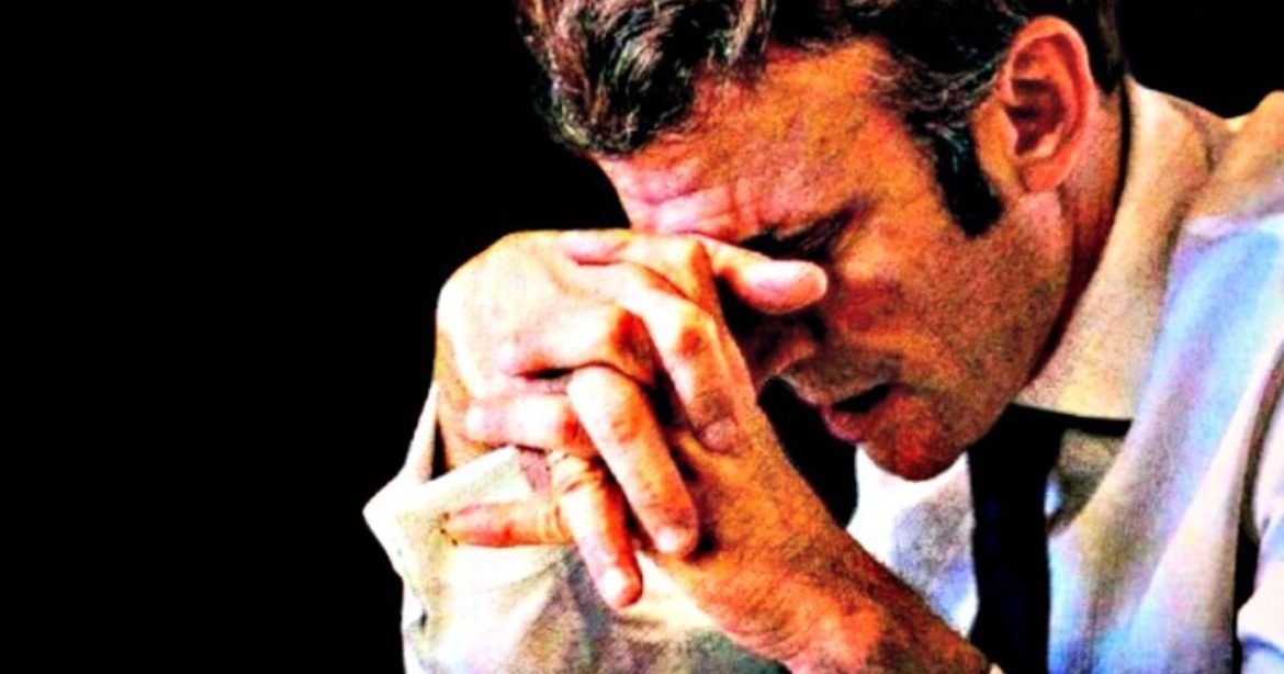 MACRON’S CHAOS: French Prime Minister Lecornu RESIGNS After LESS THAN A MONTH in Office, HOURS After Announcing the New Cabinet MACRON’S CHAOS: French Prime Minister Lecornu RESIGNS After LESS THAN A MONTH in Office, HOURS After Announcing the New Cabinet