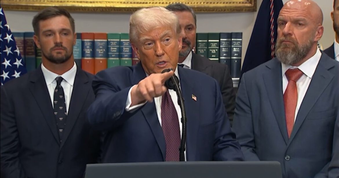 WATCH LIVE: President Trump Holds Roundtable on Antifa with Journalists who Were Attacked in Portland – 3 PM ET WATCH LIVE: President Trump Holds Roundtable on Antifa with Journalists who Were Attacked in Portland – 3 PM ET