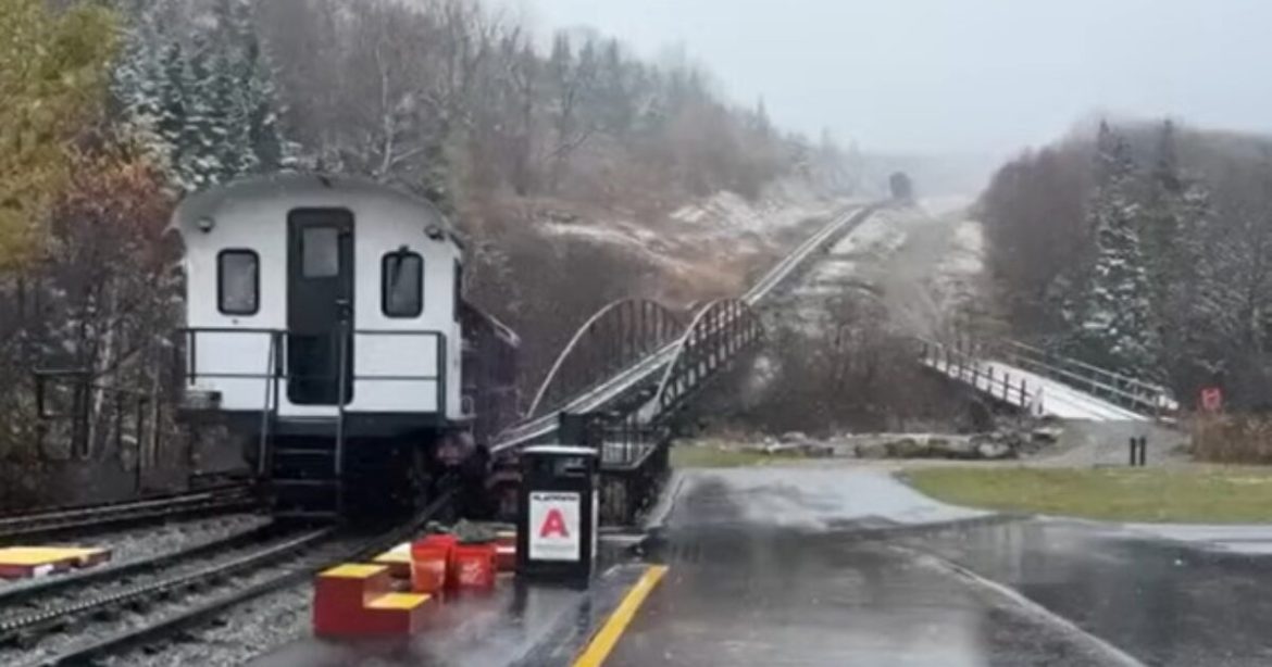 Two Dozen ‘Unprepared’ Hikers Rescued From Winter-Like Conditions on Mount Washington, New England’s Highest Peak Two Dozen ‘Unprepared’ Hikers Rescued From Winter-Like Conditions on Mount Washington, New England’s Highest Peak