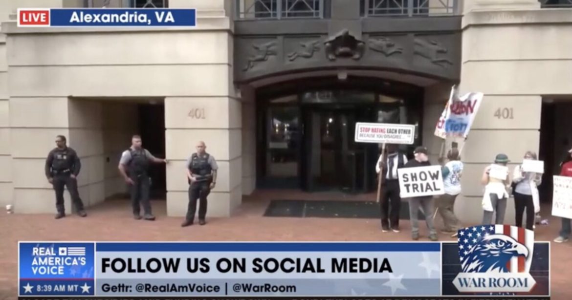 Mike Davis: “Administrative Error” Saved James Comey from the Perp Walk — DOJ Issued a Summons Instead of an Arrest Warrant Mike Davis: “Administrative Error” Saved James Comey from the Perp Walk — DOJ Issued a Summons Instead of an Arrest Warrant
