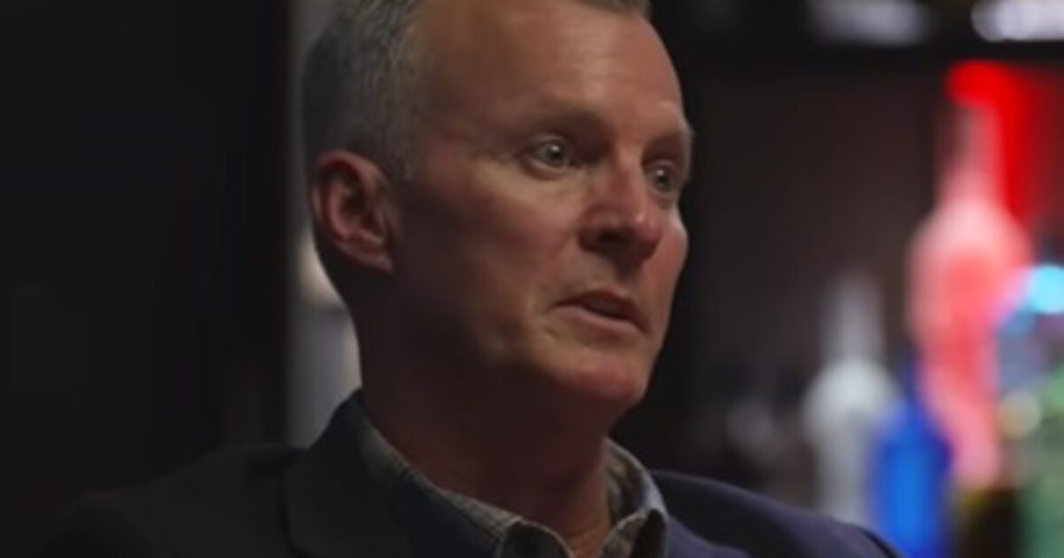 Charlie Kirk’s Former Head of Security Speaks Out on the Rumored ‘Hand Signals’ His Team Allegedly Used Moments Before Conservative Activist was Assassinated (VIDEO)