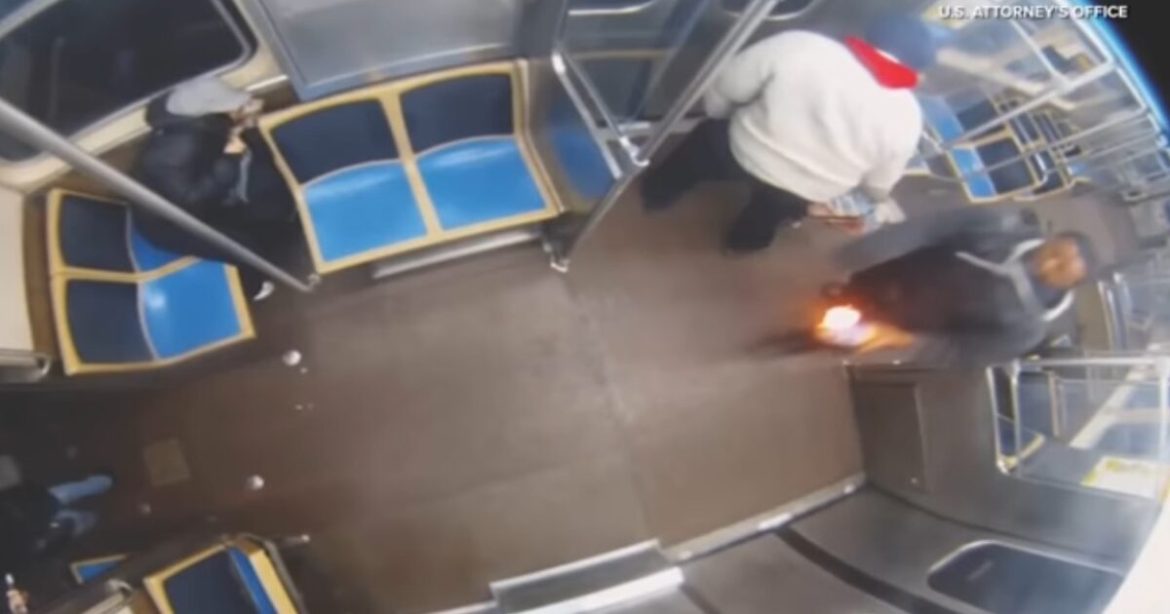 HORROR: Man with 49 Prior Arrests Douses Woman with Gasoline, Sets Her on Fire While Screaming “Burn B*tch!” Aboard Chicago Train (VIDEO)