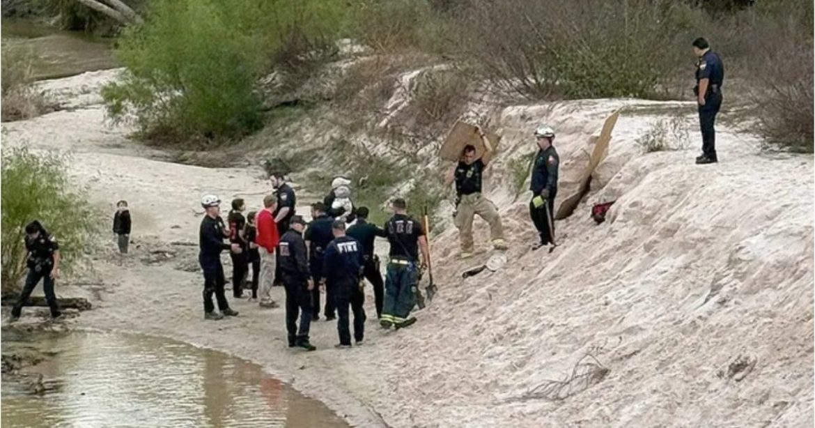 Tragedy Averted – Texas Girl Digs Hole in Sand, Collapses – Rescue Effort with Multiple Agencies Saves Life