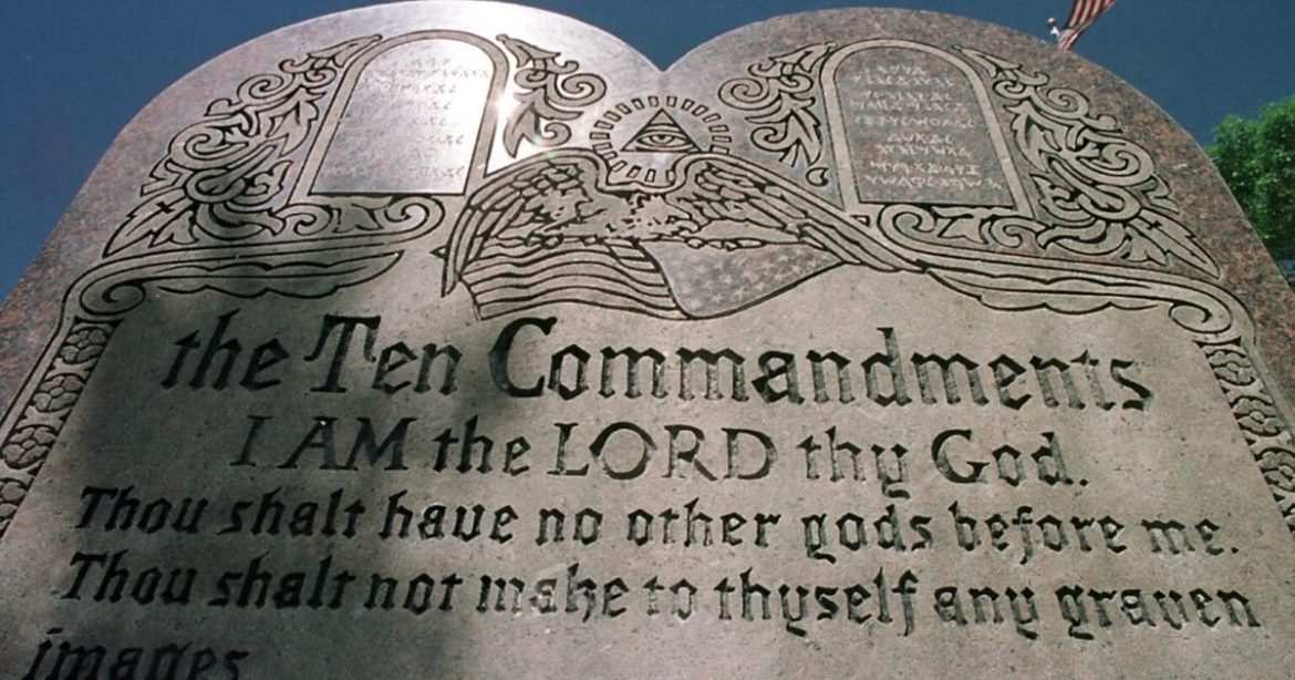 Clinton Judge Orders Public Schools in North Texas to Remove Ten Commandments From Display