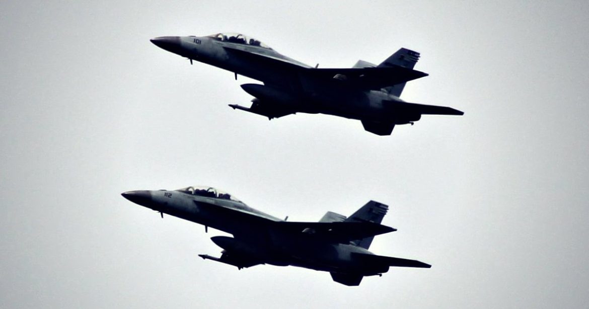 ESCALATION: US F/A-18F Super Hornet Jets Fly Over the Gulf of Venezuela in a Show of Force Against Maduro (VIDEOS)