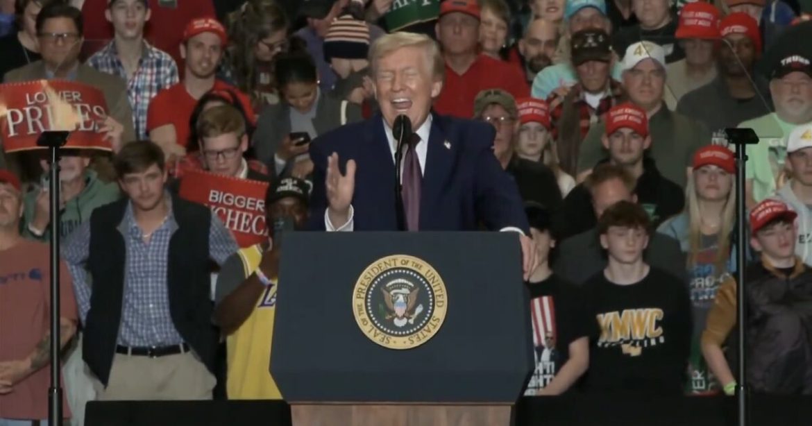 WATCH: Trump RIPS Into “Corrupt and Stupid” Tim Walz Over Somali Fraud, Says Ilhan Omar Needs to be Taken “The HELL Out of our Country” – “Mike Lindell Deserves to be Governor of Minnesota”