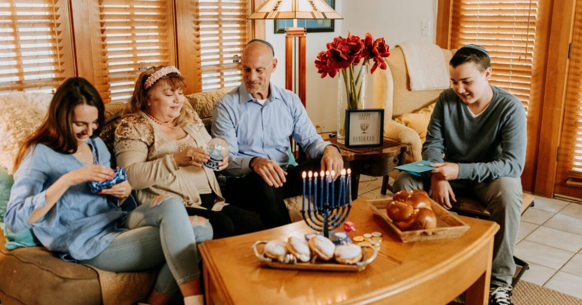 Algerian Illegal Immigrant Nanny Arrested for Allegedly Poisoning Jewish Family in Paris