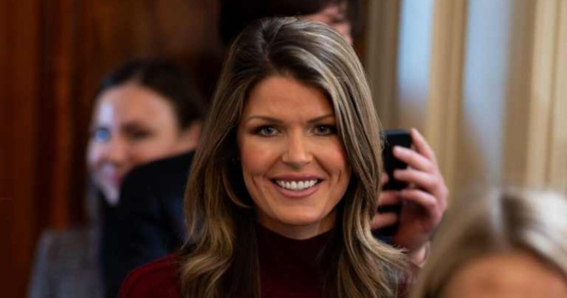 DOJ Appeals Controversial Ruling That Disqualified Trump-Appointed U.S. Attorney Lindsey Halligan, Resulting in the Dismissal of Charges Against Letitia James and James Comey