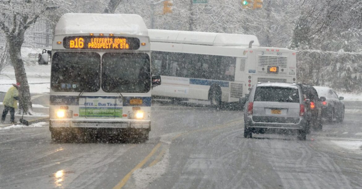 New York Parents Furious as State-Mandated Electric Buses Leave Kids Without Heat in Frigid Temperatures