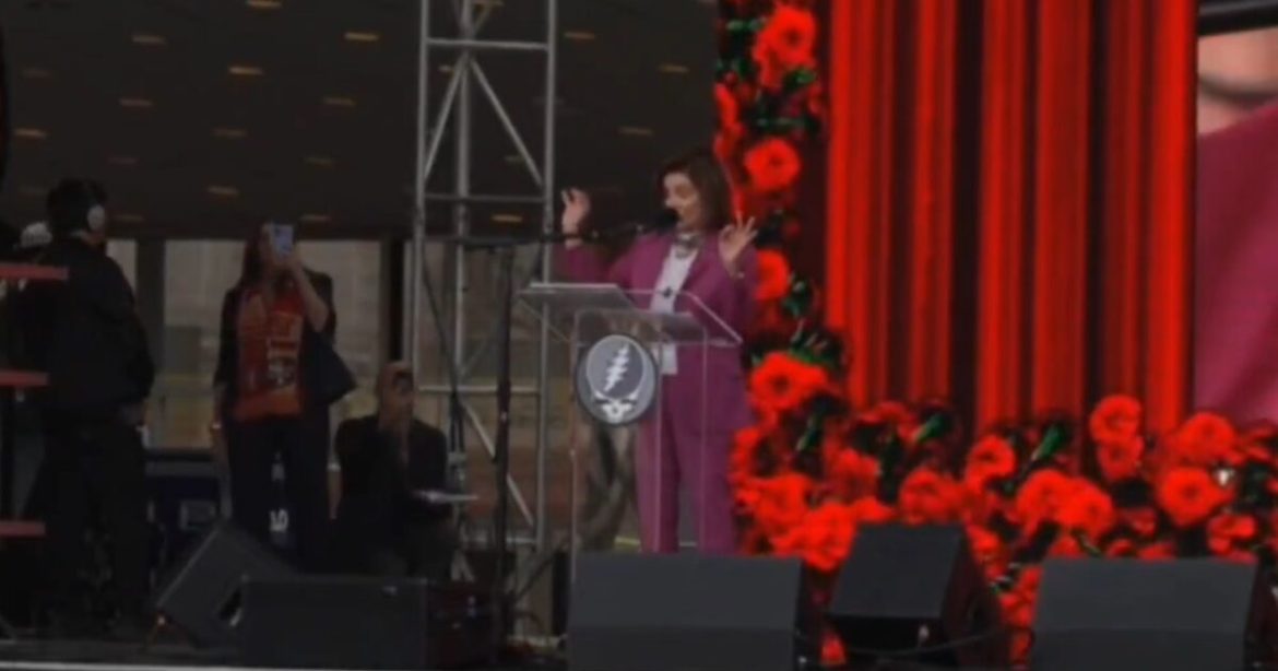 “Bizarre Behavior” – Pelosi Brutally Mocked For Sounding Hammered at Bob Weir Tribute (VIDEO)
