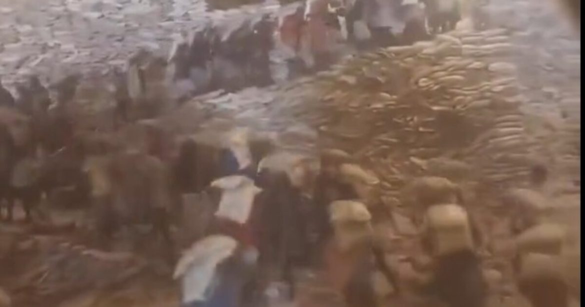 US Ends Aid to Somalia After Locals Torch and Loot Warehouse Filled with 76 Tons of US-Donated Food