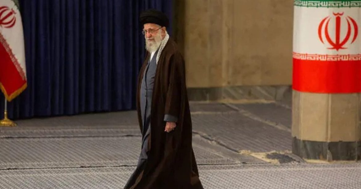 ‘The Boss is Getting Fed Up’: Trump Advisor Warns of 90% Chance of U.S. Strike on Iran Within Weeks