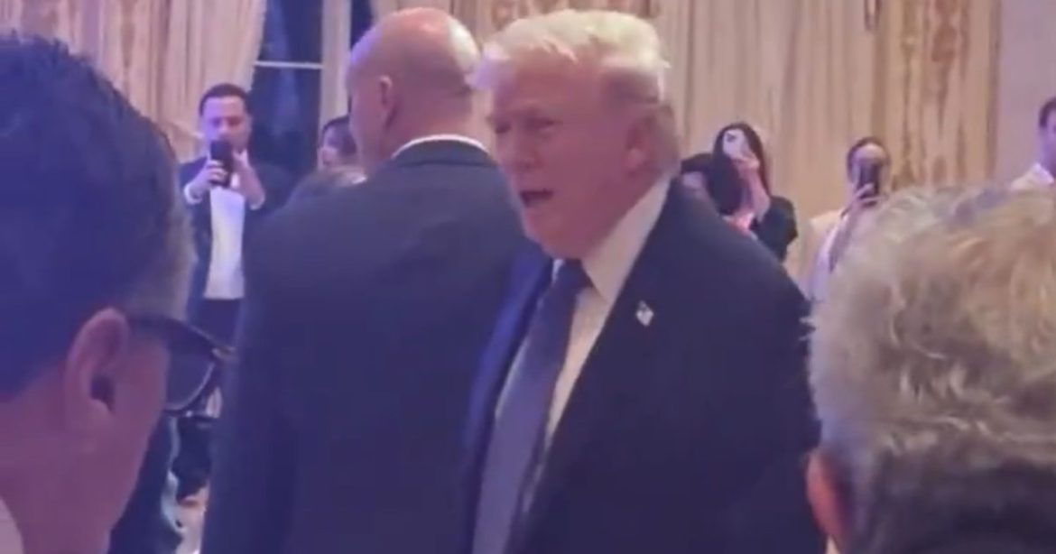 President Trump and First Lady Melania Make Grand Entrance For Valentine’s Day Dinner at Mar-a-Lago (VIDEO)