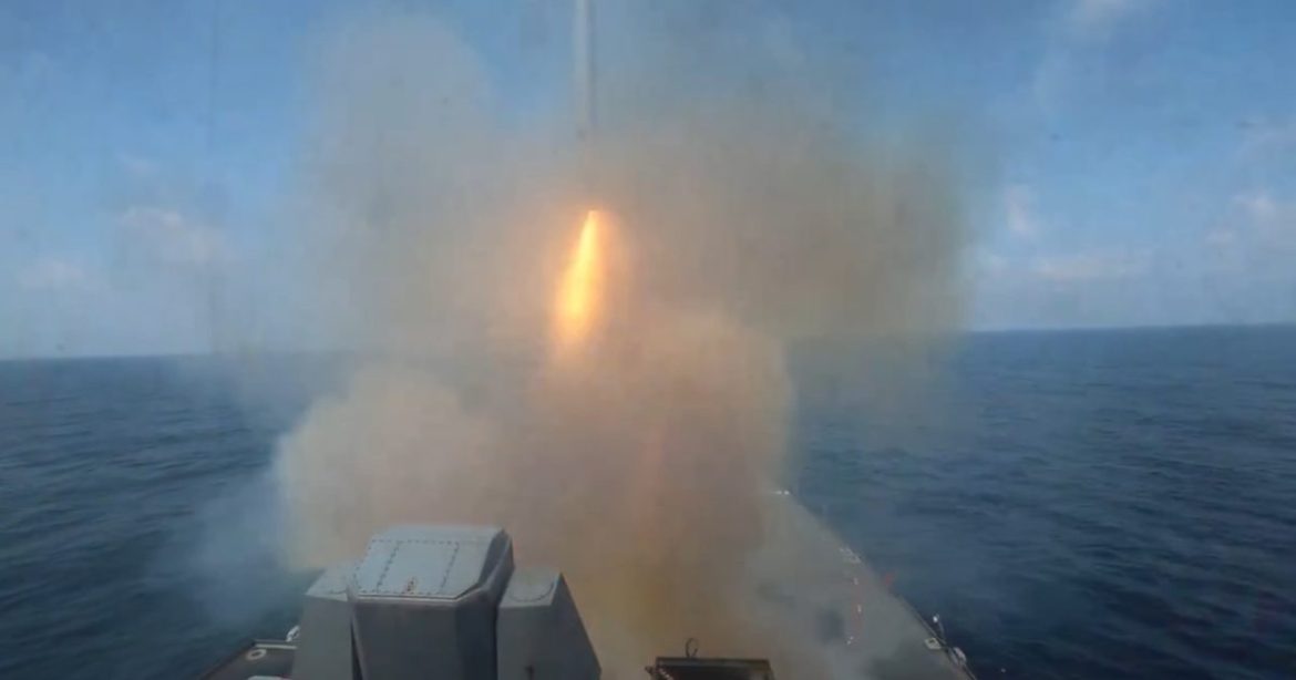 US Releases Epic Unclassified Video of American Fighter Jets Bombing Iranian Targets (VIDEO)