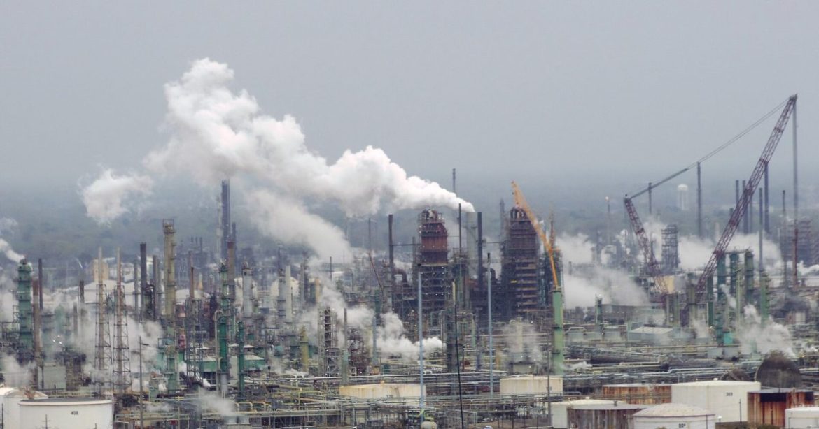 Trump Announces First New U.S. Oil Refinery in 50 Years — $300 Billion “America First” Energy Project Coming to Texas