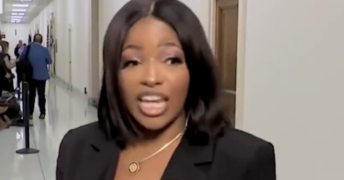 BREAKING: Member of Jasmine Crockett’s Security Detail Killed in Standoff with Dallas SWAT Officers