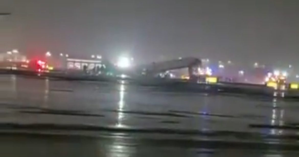 DEVELOPING: Mass Casualty Event: Plane Collides with Firetruck at LaGuardia Airport