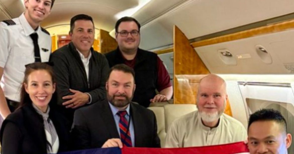 Trump Fulfills His Promise: U.S. Citizen Dennis Coyle, Detained for Over a Year by the Taliban Without Charges, Returns to the U.S.