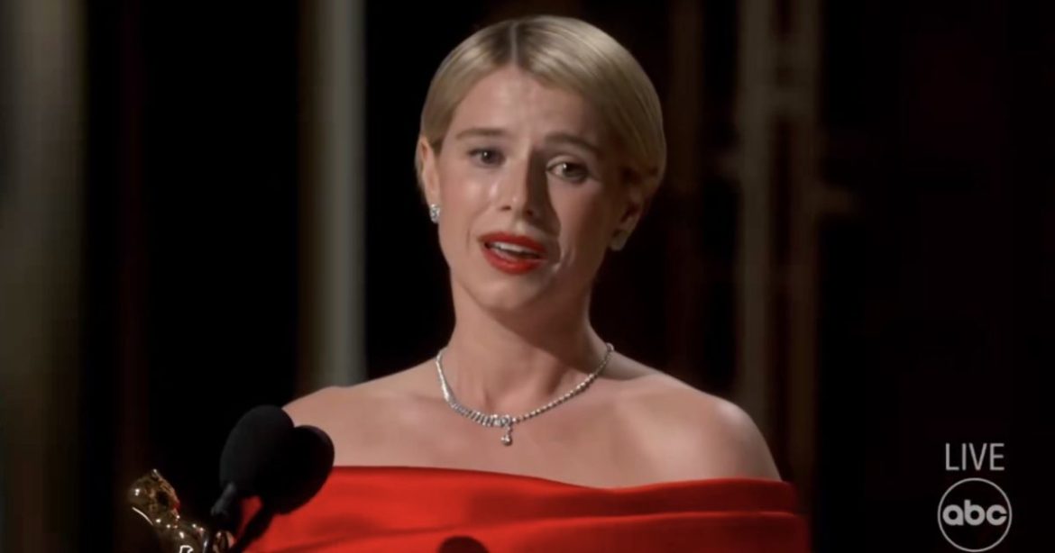 BEAUTIFUL: Irish Actress Jessie Buckley Surprises Woke Hollywood — Defies Anti-Family Agenda with Heartfelt Tribute to Motherhood  During Oscar Win